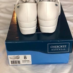 Nursing/medical shoes